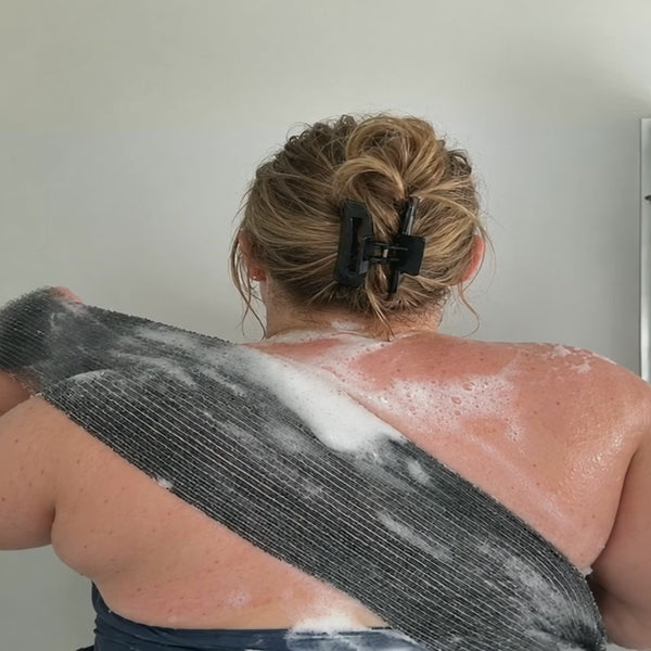 v04 back scrub